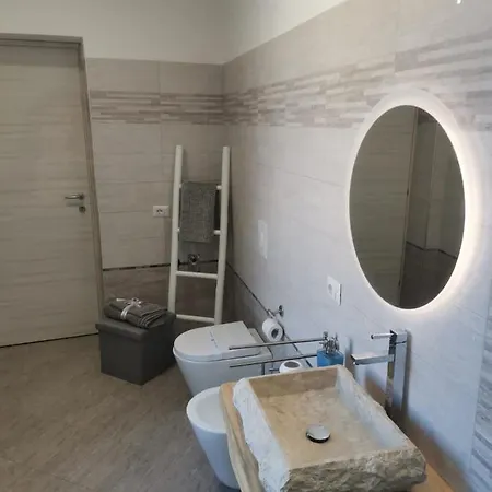 Affittacamere Lonate 3*
